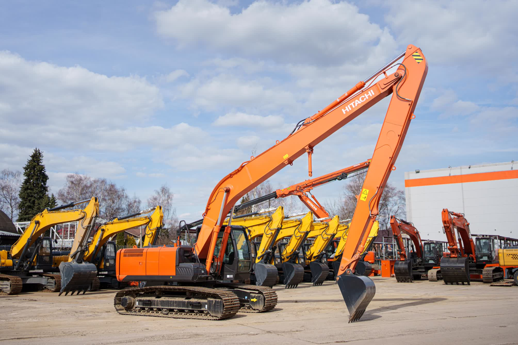 Экскаватор со сверхдлинным рабочим оборудованием Hitachi ZX200 LC 5G SLF