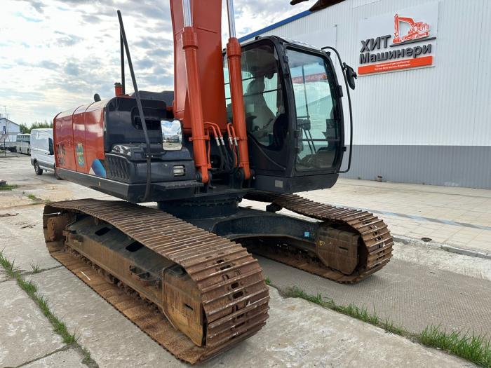 Б/у экскаватор гусеничный ZX200-5A