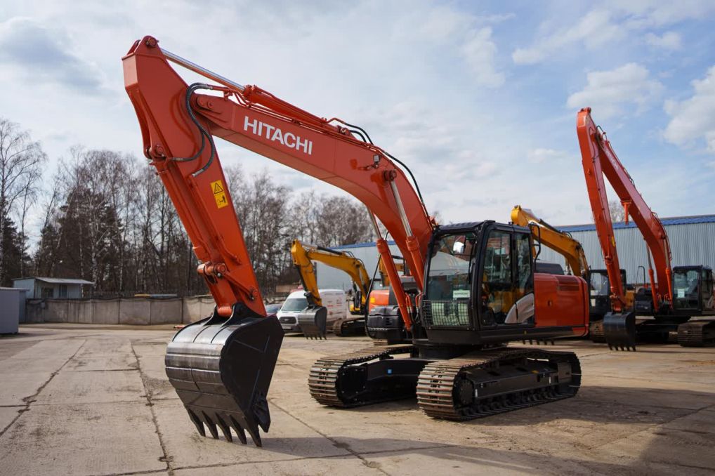 Экскаватор Hitachi ZX210-6A