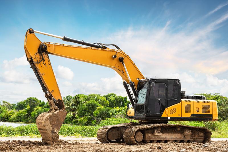 Сравнение экскаваторов Hitachi ZX220LC-5G и Doosan DX225LC