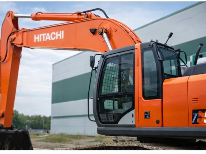 hitachi-zx370-photo-4